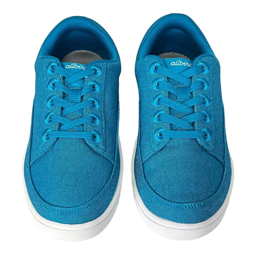 Allbirds women’s Vibrant Blue Sneakers - Picture 2 of 13
